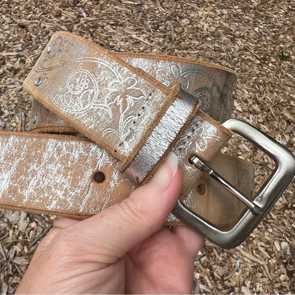 Express Genuine Leather Silver Toned Tan Belt Y2K - Picture 7 of 7